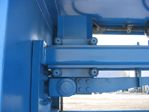 Passenger & Light Truck Tire Debeader